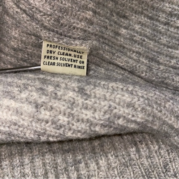 Eddie Bauer 100% Wool Vneck Pullover Sweater | Eddie Bauer Wool Sweater - Picture 11 of 12